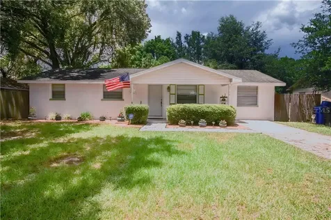8718 Navajo Avenue Tampa FL 33637