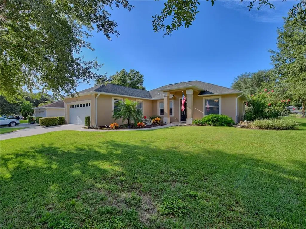 5228 Grove Manor Lady Lake FL 32159