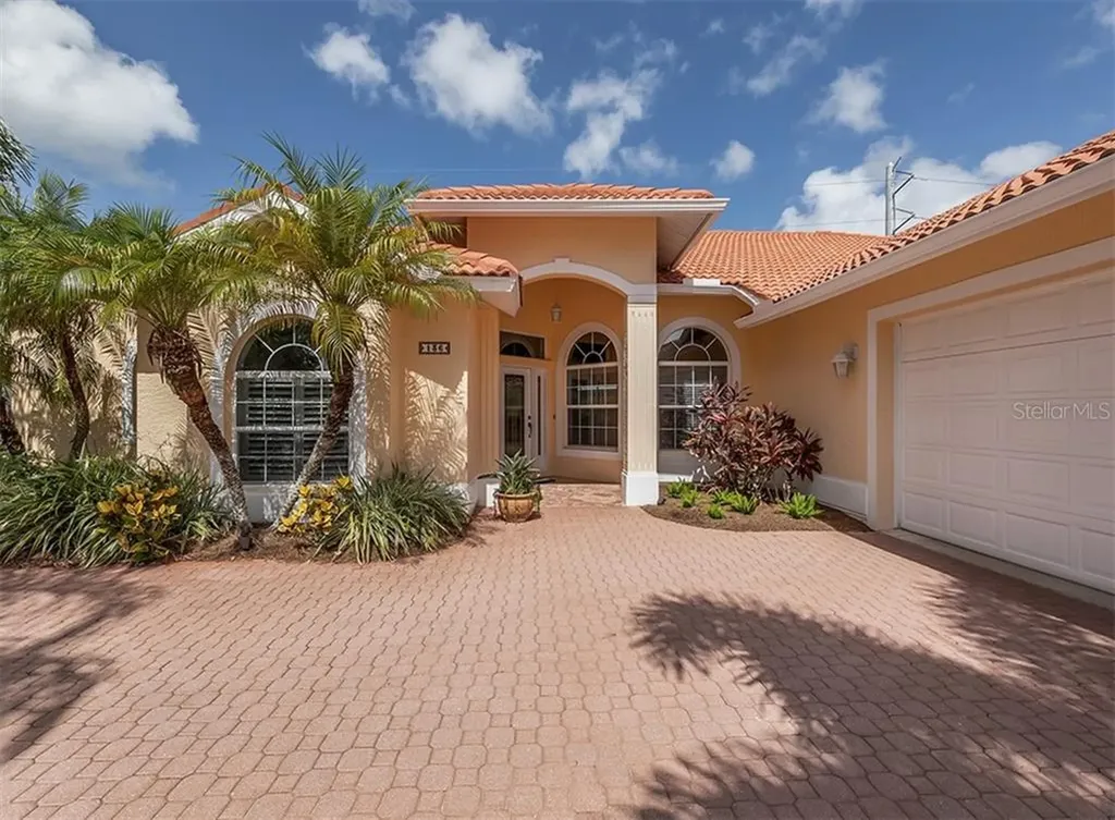 136 Grand Oak Circle Venice FL 34292