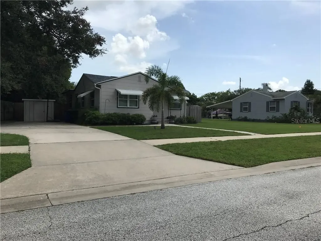 508 61st Avenue NE St Petersburg FL 33703