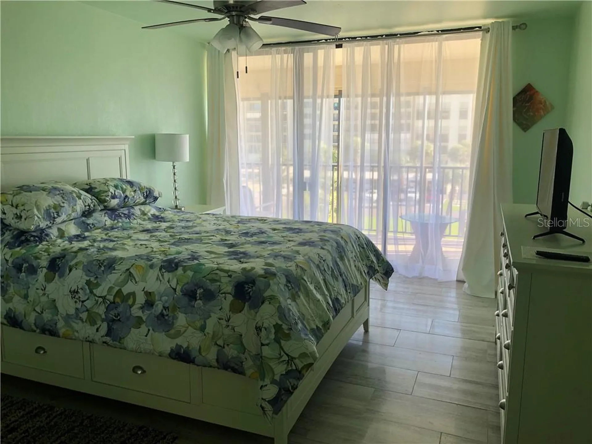 1460 Gulf Boulevard Clearwater FL 33767