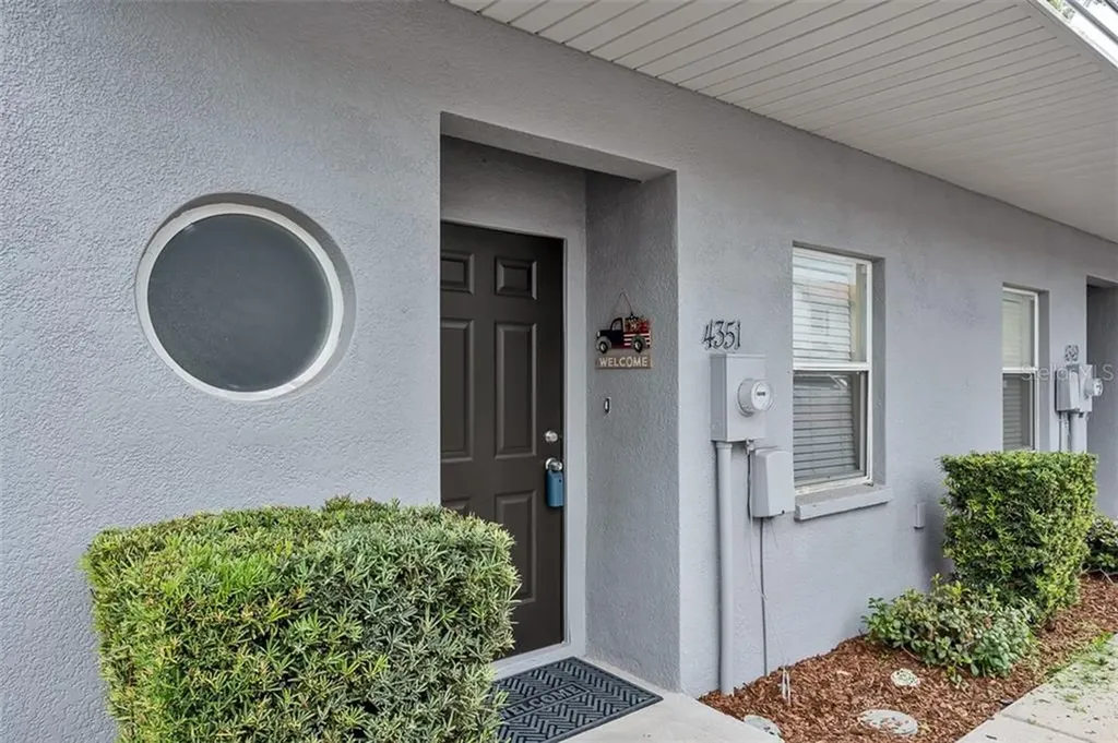 4351 Har Paul Circle Tampa FL 33614