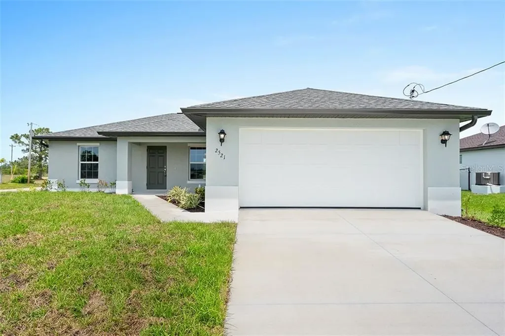 2752 Dode Avenue North Port FL 34288