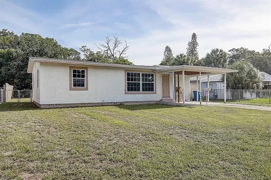 4715 21st Avenue S St Petersburg FL 33711