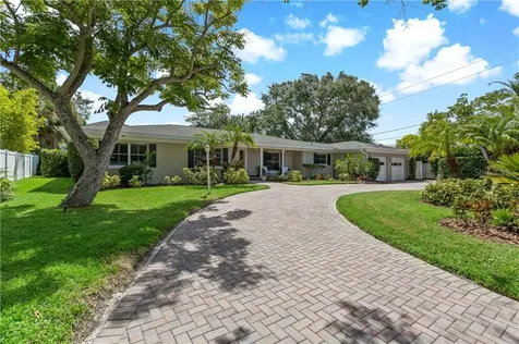 559 Ladrone Avenue Tampa FL 33606