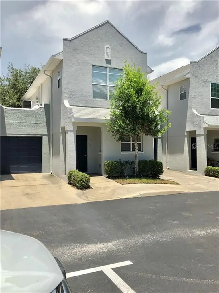 4703 Jennings Bay Court Tampa FL 33611
