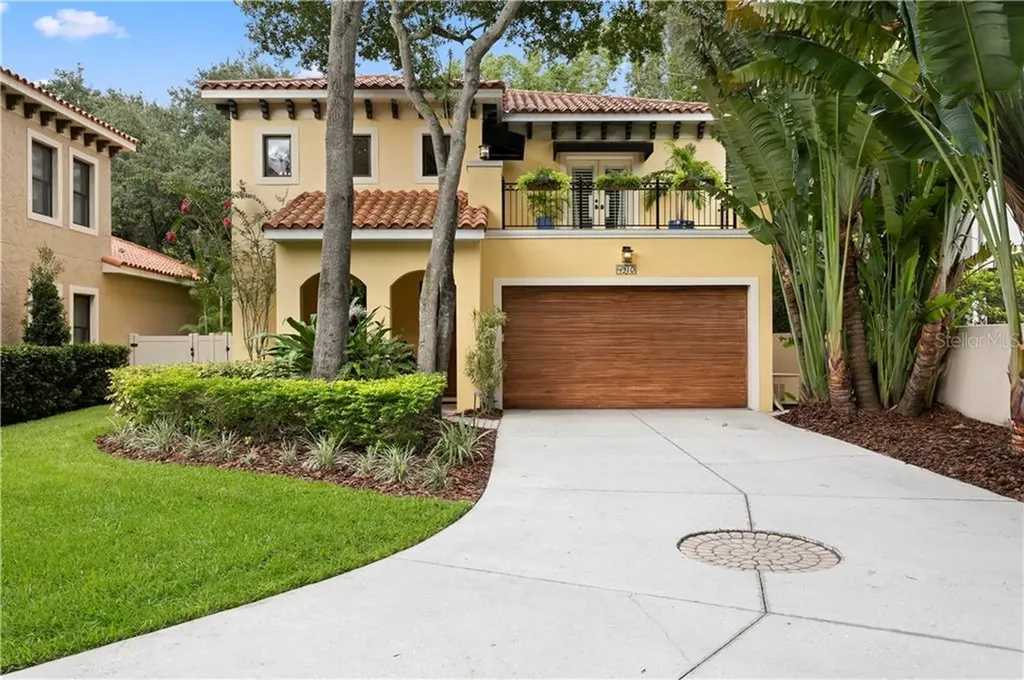4910 S Quincy Street Tampa FL 33611