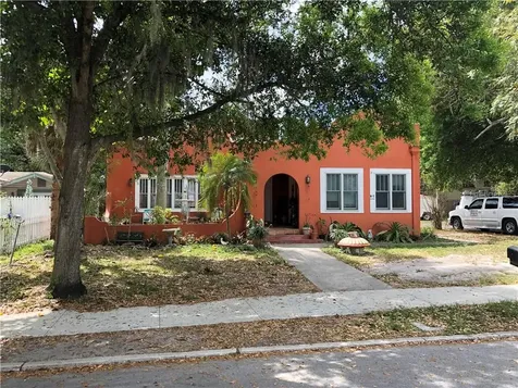 2113 8th Avenue W Bradenton FL 34205