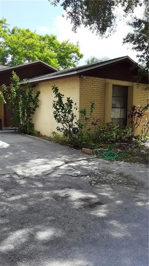 9222 Dalwood Court Tampa FL 33615