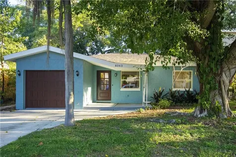 8343 42nd Avenue N St Petersburg FL 33709