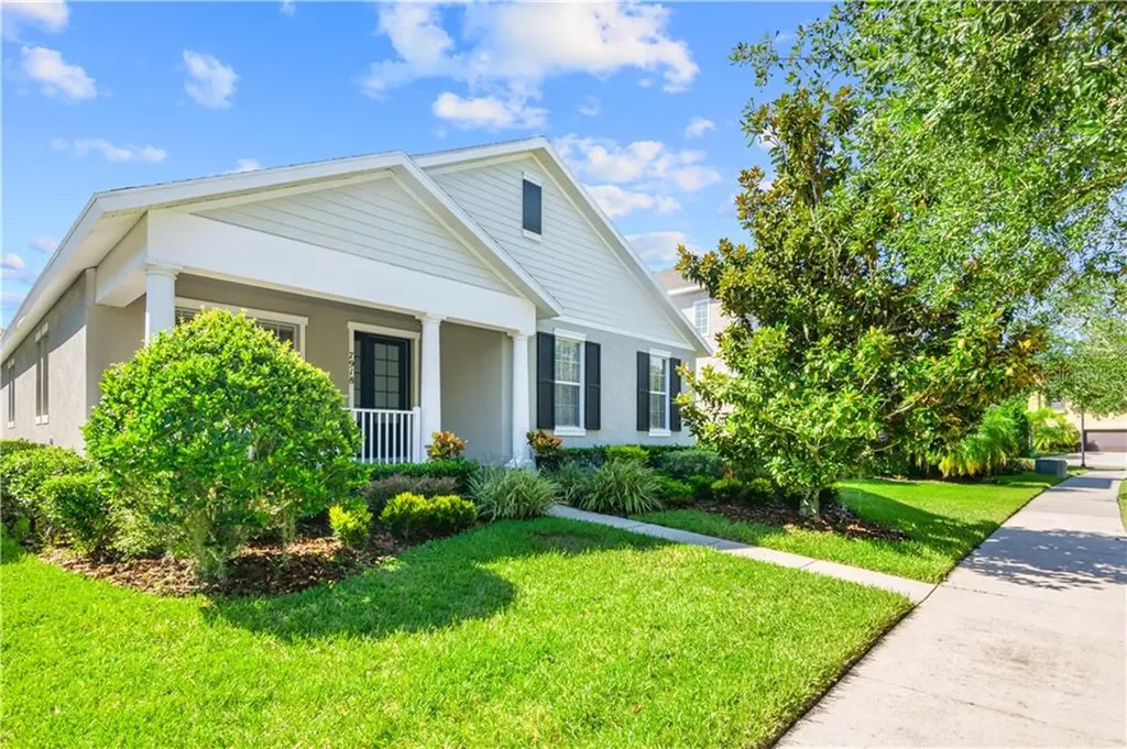 7918 Hampton Lake Drive Tampa FL 33647