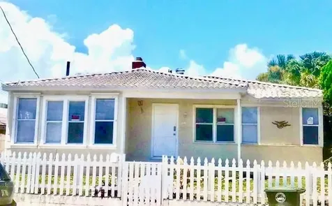 216 S Grandview Avenue Daytona Beach FL 32118