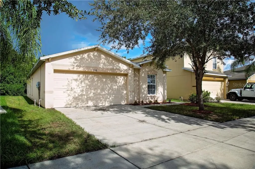 7848 Carriage Pointe Drive Gibsonton FL 33534