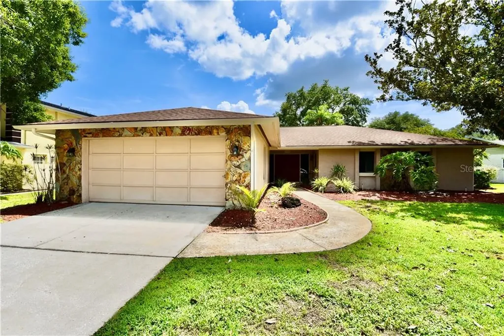 335 Cypress Creek Circle Oldsmar FL 34677