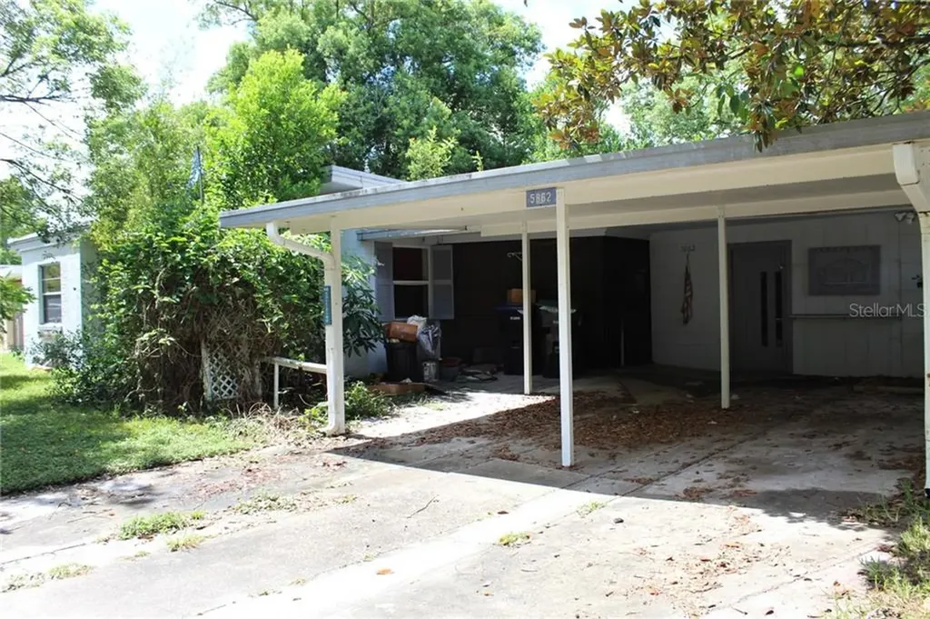 5862 Camellia Drive Orlando FL 32807