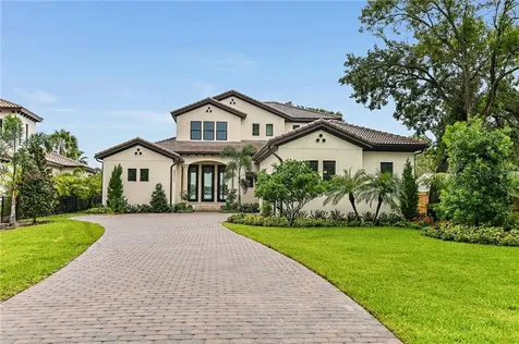 14109 Lake Magdalene Boulevard Tampa FL 33618