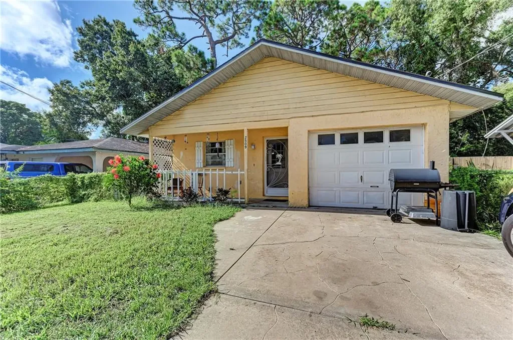 2509 19th Avenue W Bradenton FL 34205