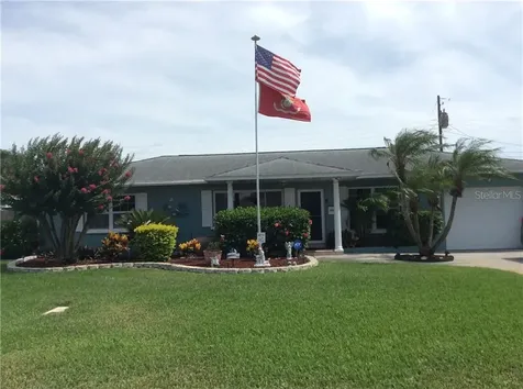 4118 24th Avenue N St Petersburg FL 33713