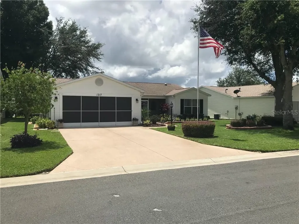 1217 Carvello Drive The Villages FL 32162