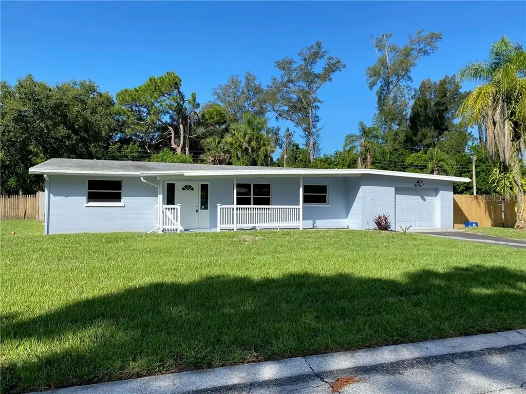 2010 52nd Avenue W Bradenton FL 34207