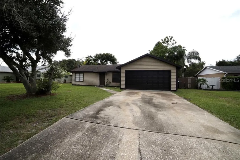 2799 Staten Drive Deltona FL 32738