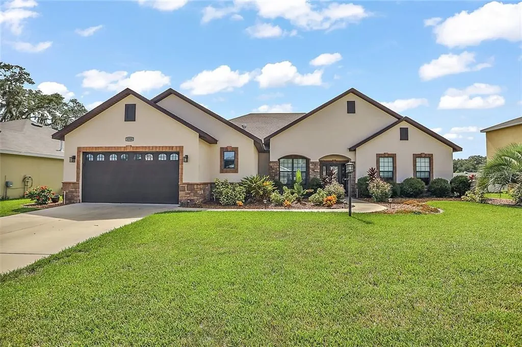 9756 Pepper Tree Trail Wildwood FL 34785