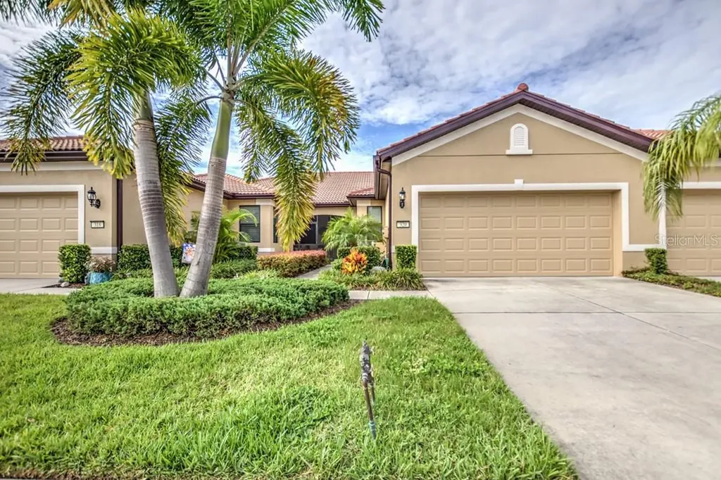 320 Bluewater Falls Court Apollo Beach FL 33572
