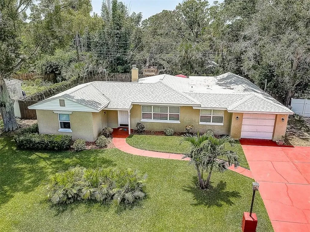 1200 Robinson Drive N St Petersburg FL 33710