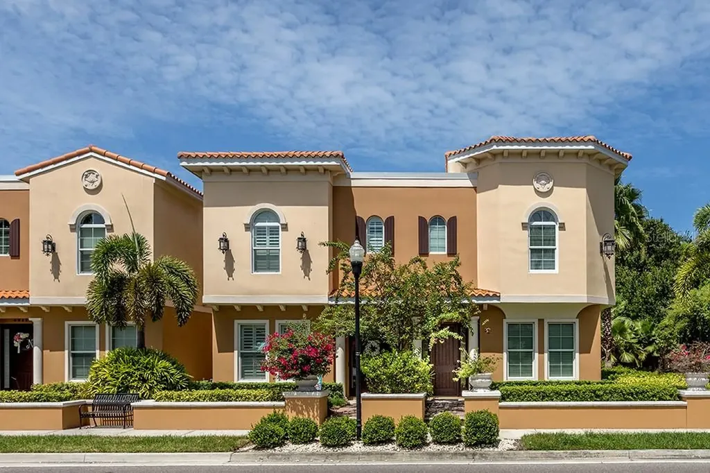 3607 S Macdill Avenue Tampa FL 33629