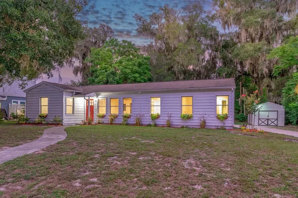 605 N Amelia Avenue Deland FL 32724