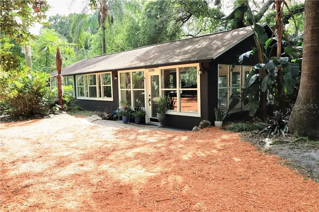 12314 Woodleigh Avenue Tampa FL 33612