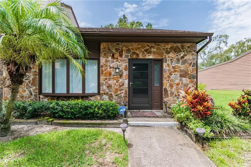 5320 Bradbury Court Tampa FL 33624