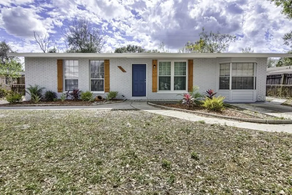 4516 W Henry Avenue Tampa FL 33614