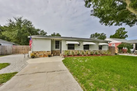 7360 43rd Avenue N St Petersburg FL 33709
