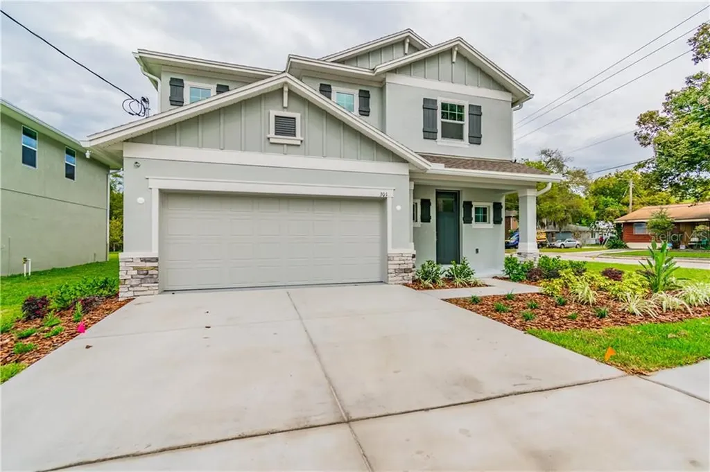 3028 W Van Buren Drive Tampa FL 33611