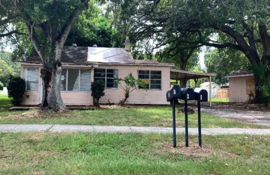 901 10th Street NW Largo FL 33770