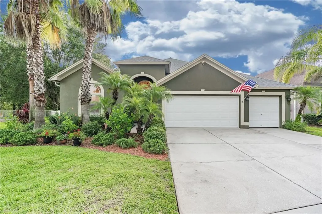 2334 Brenthaven Crossing Court Lutz FL 33558