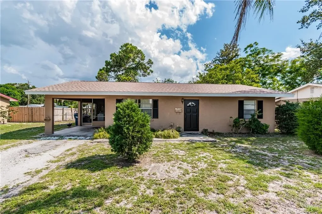 4519 20th Avenue W Bradenton FL 34209