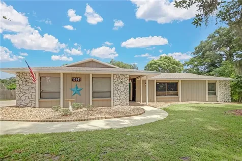 15911 J And J Drive Tavares FL 32778