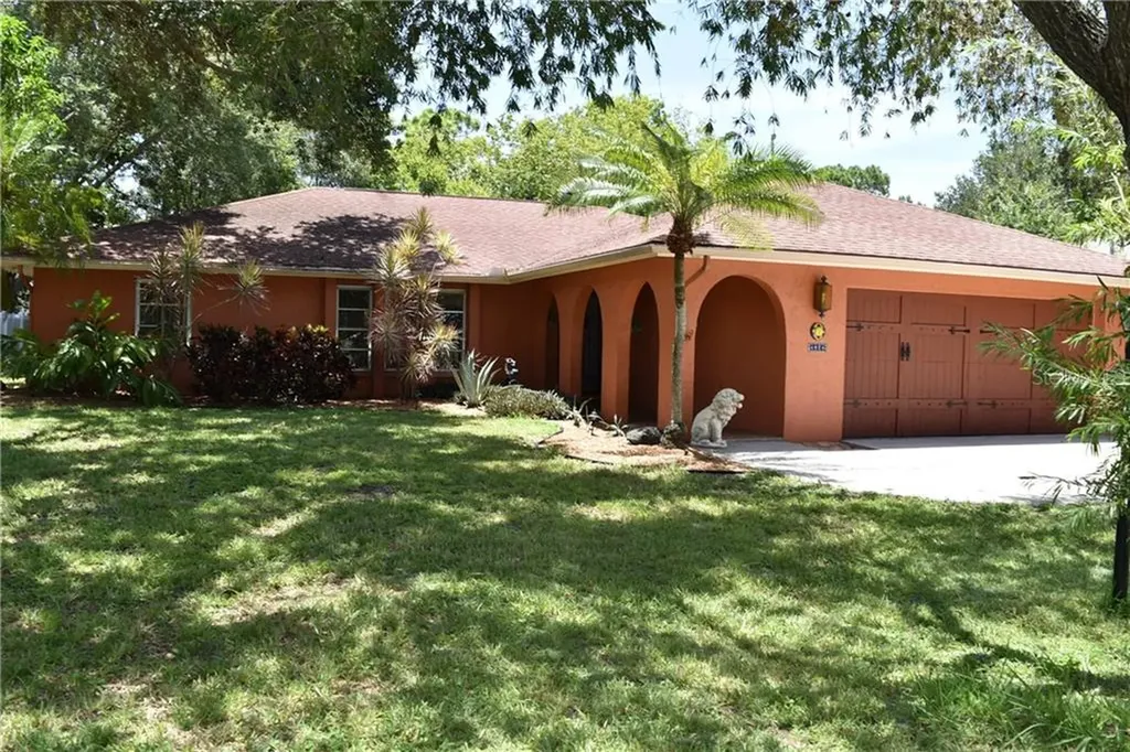 4024 S Lockwood Ridge Road Sarasota FL 34231