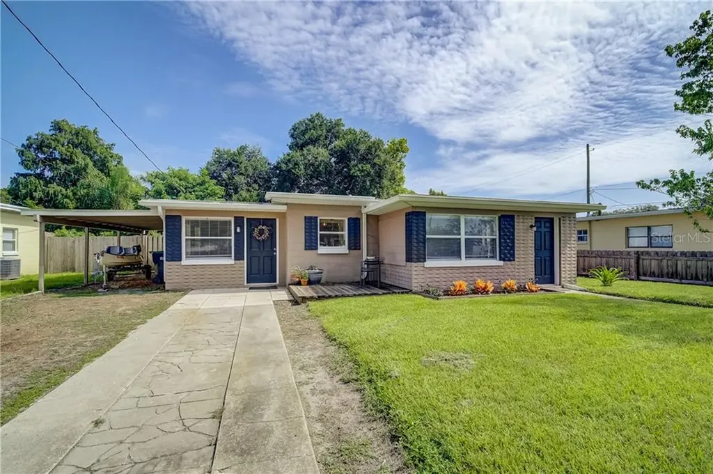2123 E Esther Street Orlando FL 32806