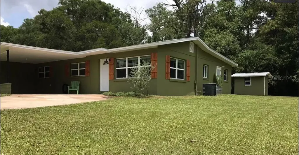 20953 SW Rainbow Lakes Boulevard Dunnellon FL 34431