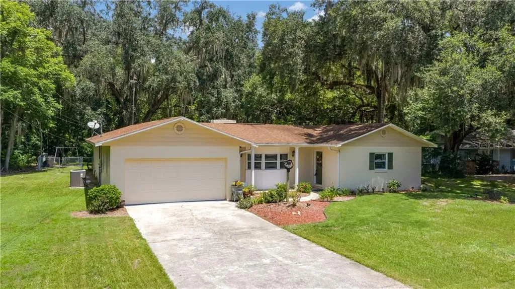 3845 Magnolia Drive Leesburg FL 34748