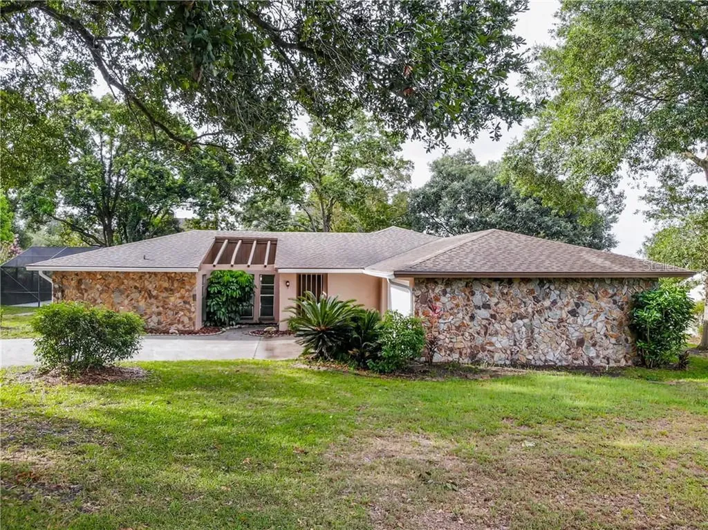1120 Hallamwood Court Lakeland FL 33813