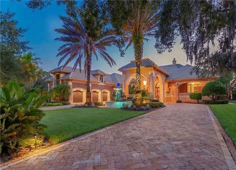 303 Signature Terrace Safety Harbor FL 34695