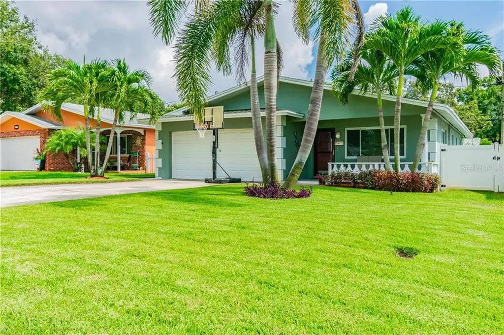 5226 21st Avenue N St Petersburg FL 33710