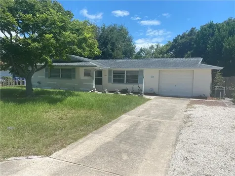 7520 Valencia Avenue Port Richey FL 34668