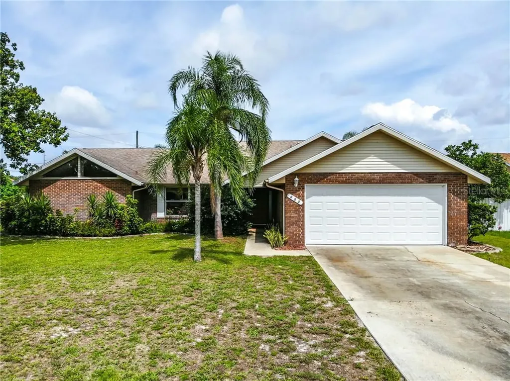 852 Abbott Avenue Deltona FL 32725