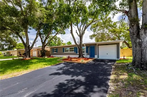 8629 118th Street Seminole FL 33772