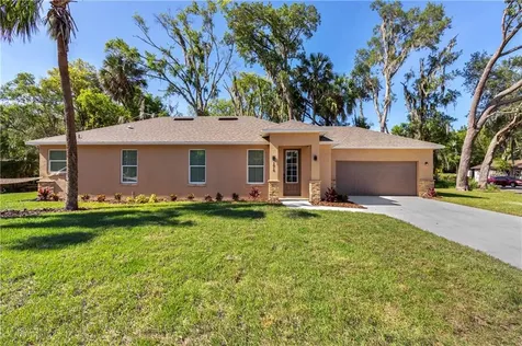 1018 E 10th Street Sanford FL 32771